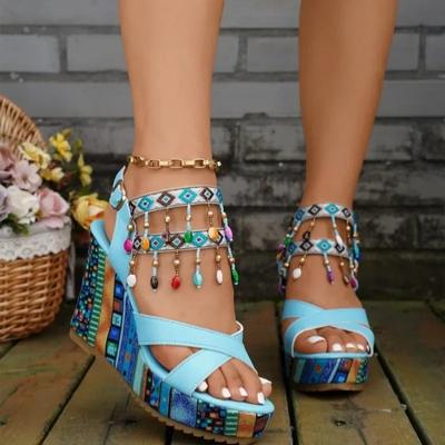 Модные туфли на среднем каблуке с пряжкой и ремешком на танкетке 2024 года, горячая распродажа обуви для женщин, женские сандалии, новые летние элегантные сандалии для женщин