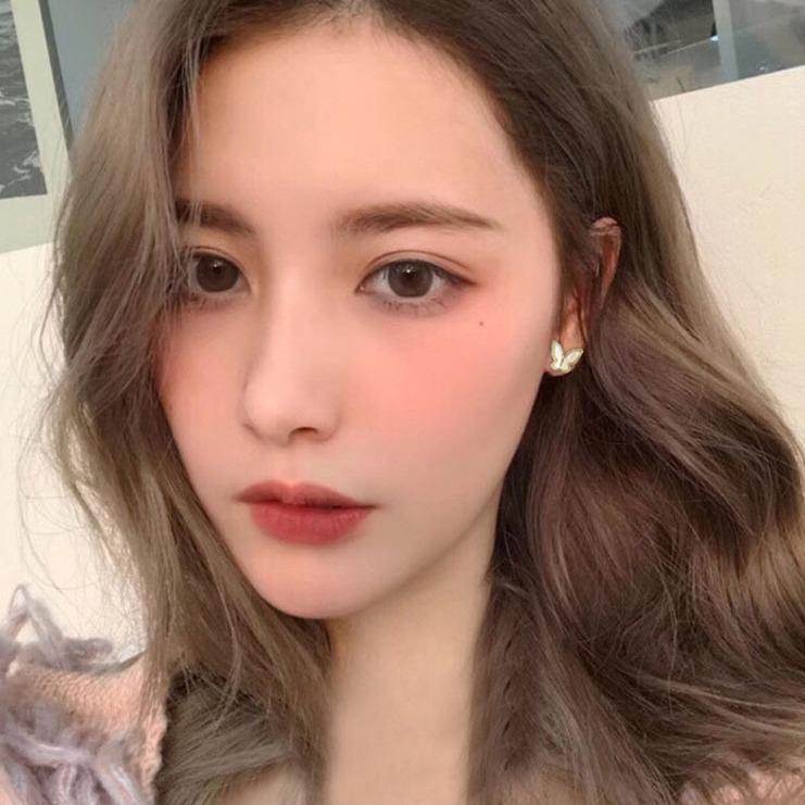 Серьги-клипсы в стиле Мори с бабочками: Вдохновленный феями, Ретро дизайн Гонконга, Элегантная нишевая бижутерия для женщин