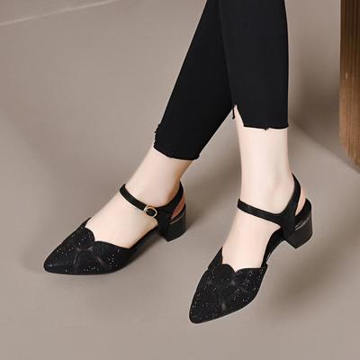 Остроносые сандалии женские летние новые овчина горячий бриллиант пряжка на одном ремешке плоская подошва сандалии темперамент сумка голова пустые женские туфли