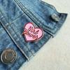 1 шт. Розовый эмалевый значок-сердце 'Girl Power' для девочек, Металлический значок с женской мотивацией, Модный аксессуар, Брошь в элегантном стиле