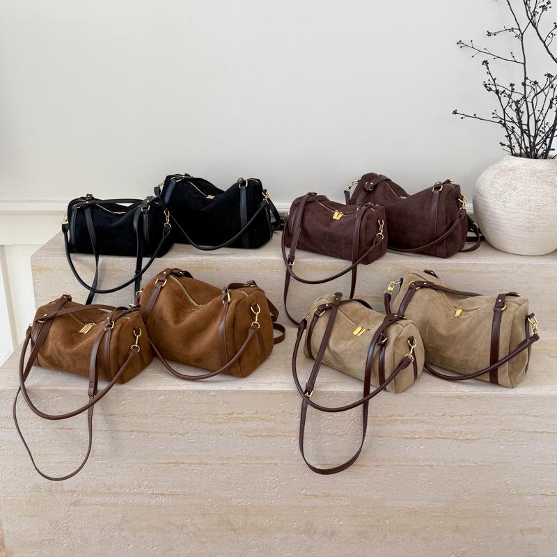 Винтажная матовая женская сумка-тоут большой вместимости «Бостон»: Сумка-боулинг на плечо и через плечо Осень/Зима