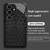 Чехол для телефона из закаленного стекла с сотовым рисунком, подходит для Samsung Galaxy S26 S25 S24 S23 S22 S20 FE/Ultra/Plus, защита от отпечатков пальцев