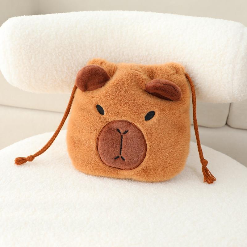 Милая плюшевая подушка для автомобиля Capybara, зеркало заднего вида, коробка для салфеток, чехол для подголовника автомобиля, чехол для плеча, комбинация автомобильных принадлежностей, украшение для автомобиля