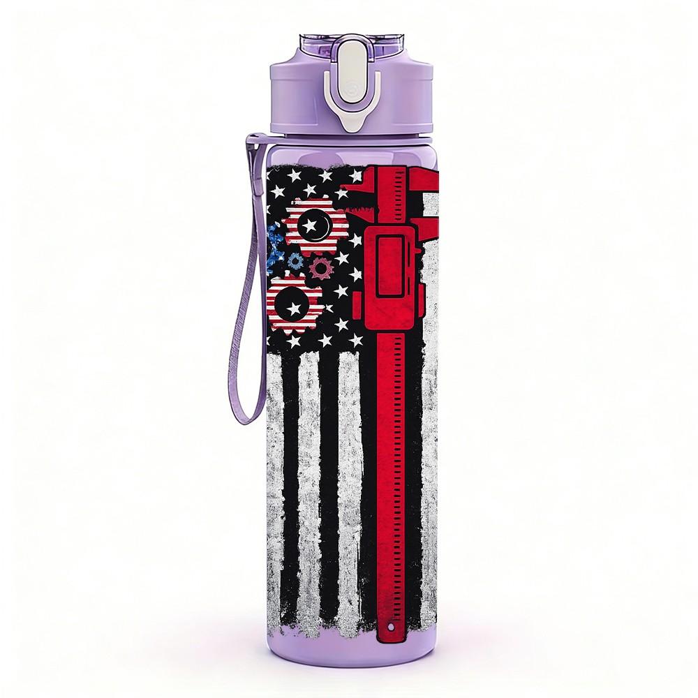 1PC American Flag Vintage Patriotic Print 750ml Color Plastic Sports Water Bottle Leakproof Flip Straw Lid Suitable for Sports Office Home Use