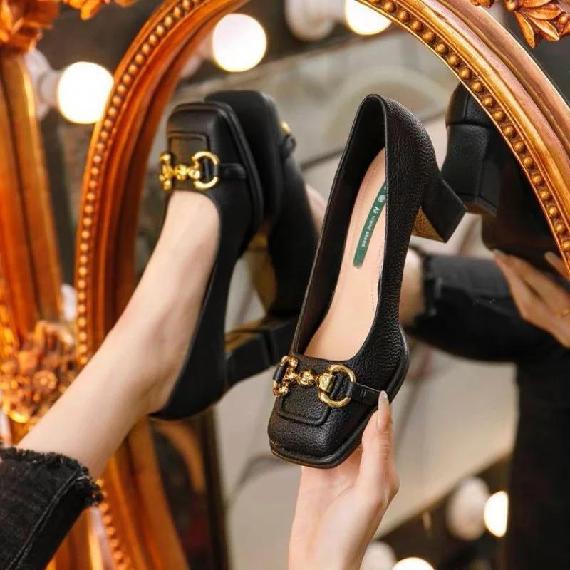 Мода 2024 года, лето, новые модные удобные женские туфли с квадратной головкой и мелким носком