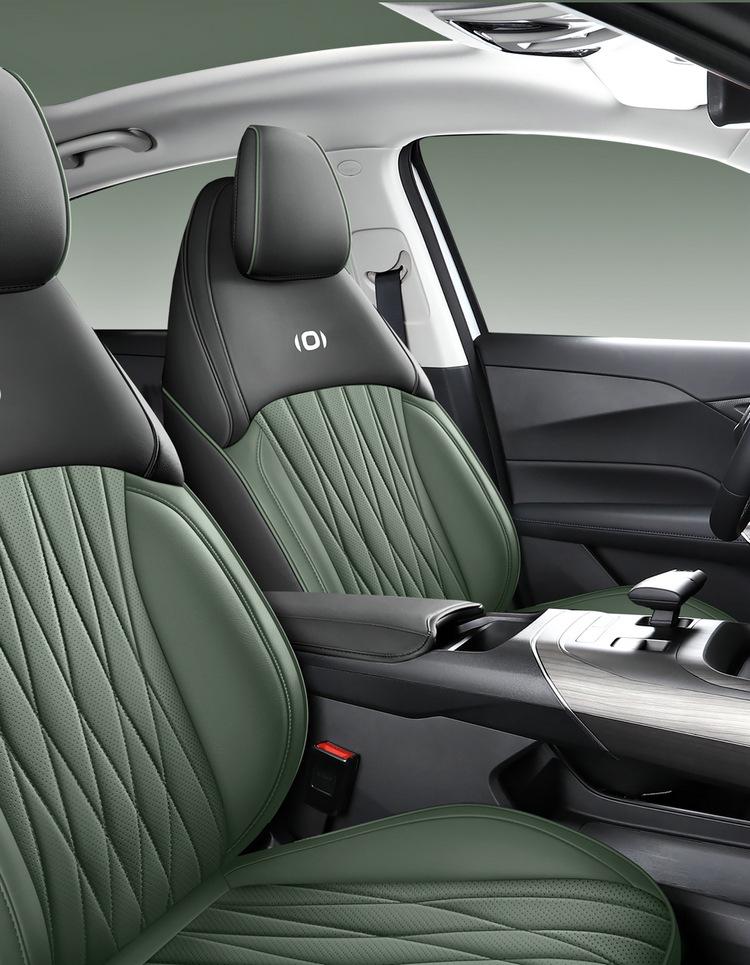 Всесезонная перфорированная кожаная подушка на сиденье спортивного автомобиля для Qiyuan A05