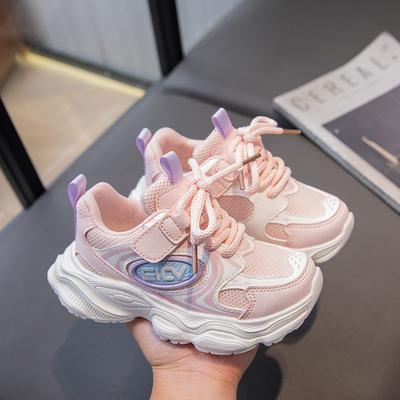 Детская спортивная обувь 2025 весна и осень новая обувь для бега для мальчиков мягкая подошва легкая дышащая модная повседневная обувь для девочек
