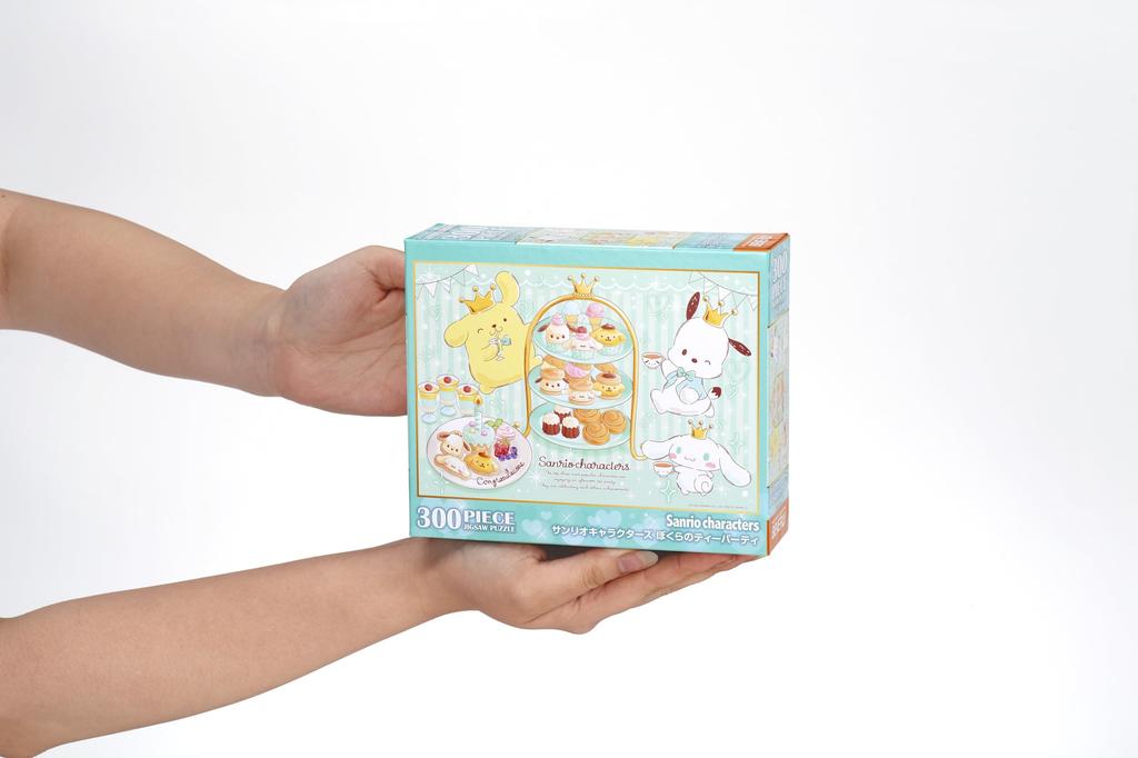 Beverly 300-Piece Jigsaw Puzzle, Sanrio Characters: Our Tea Party (26 x 38 cm), Made in Japan, 300-084