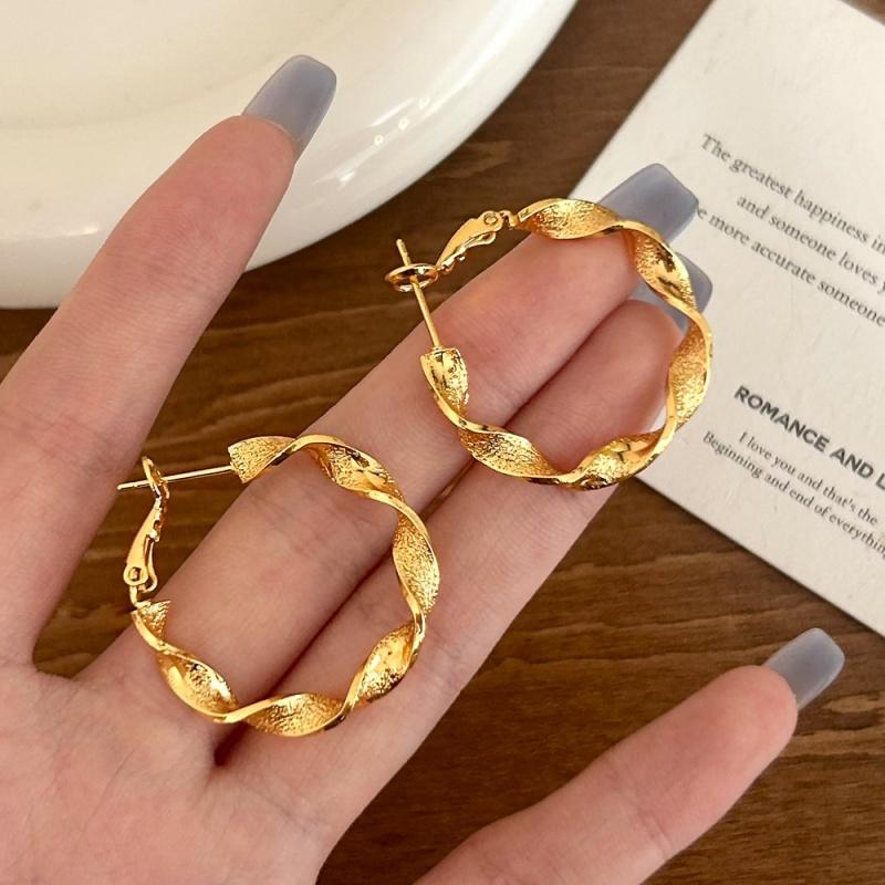 14K Gold-Plated Geometric Round Twisted Hoop Earrings for Women Fashion Simple 925 Silver Needle Hypoallergenic Earring Jewelry