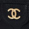 Chanel Серия Cf Ромбовидный узор Короткий стиль С золотой пряжкой Телячья кожа Ручная сумка-кошелек Женский стиль Черный