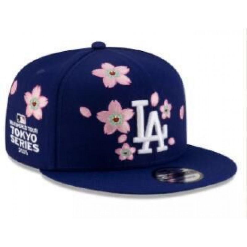 Adjustable Wide Brim Sun Hat Men Women Acrylic Baseball Cap With Embroidered Bull Motif UV Protection Hip Hop Style