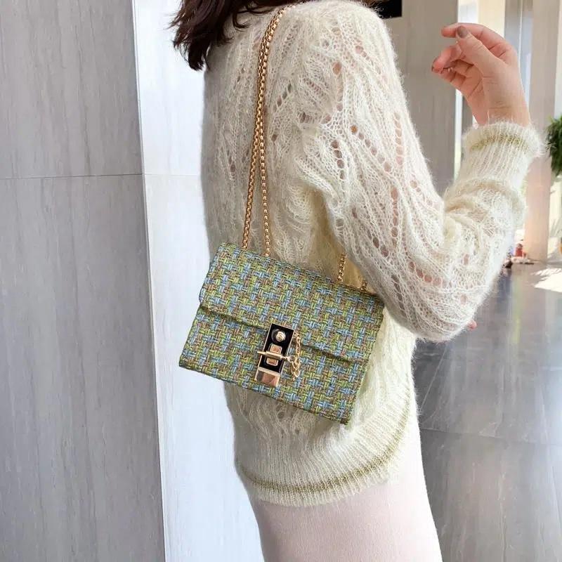 Autumn and Winter Small Fresh Chain Small Bags Female Single Shoulder Mini Small Square Bag Hundred with Fashion Crossbody Small Package