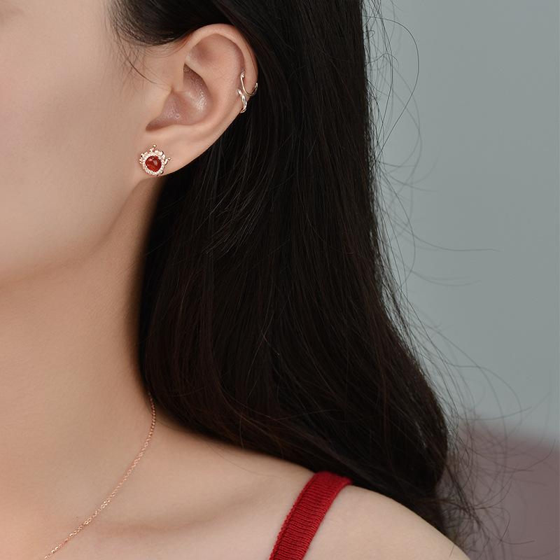 Национальные трендовые серьги и гвоздики Lucky Dragon Red Agate