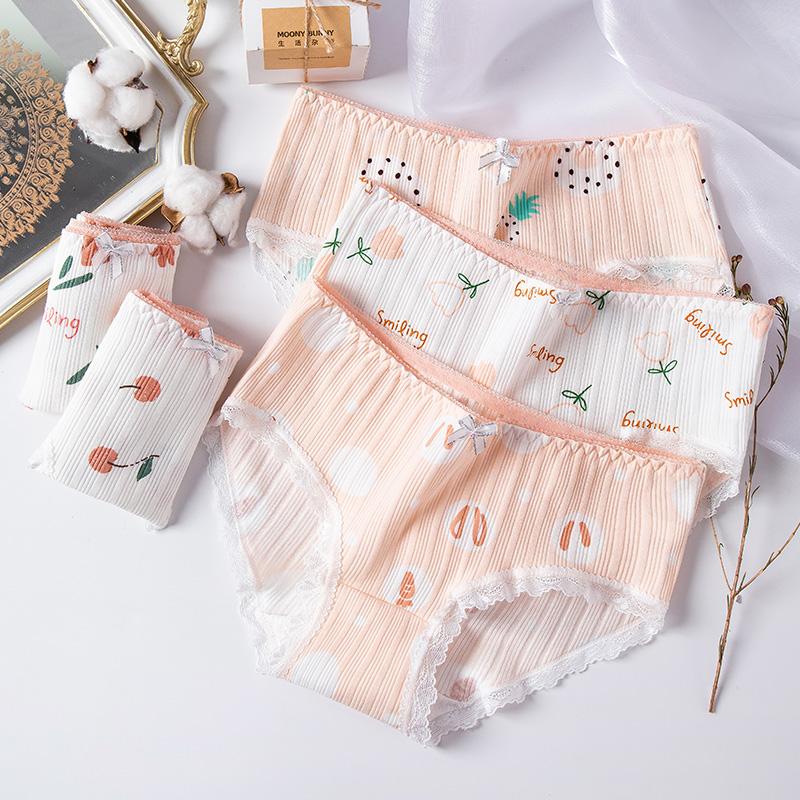Набор женских хлопковых трусов с милыми принтами. 5 шт