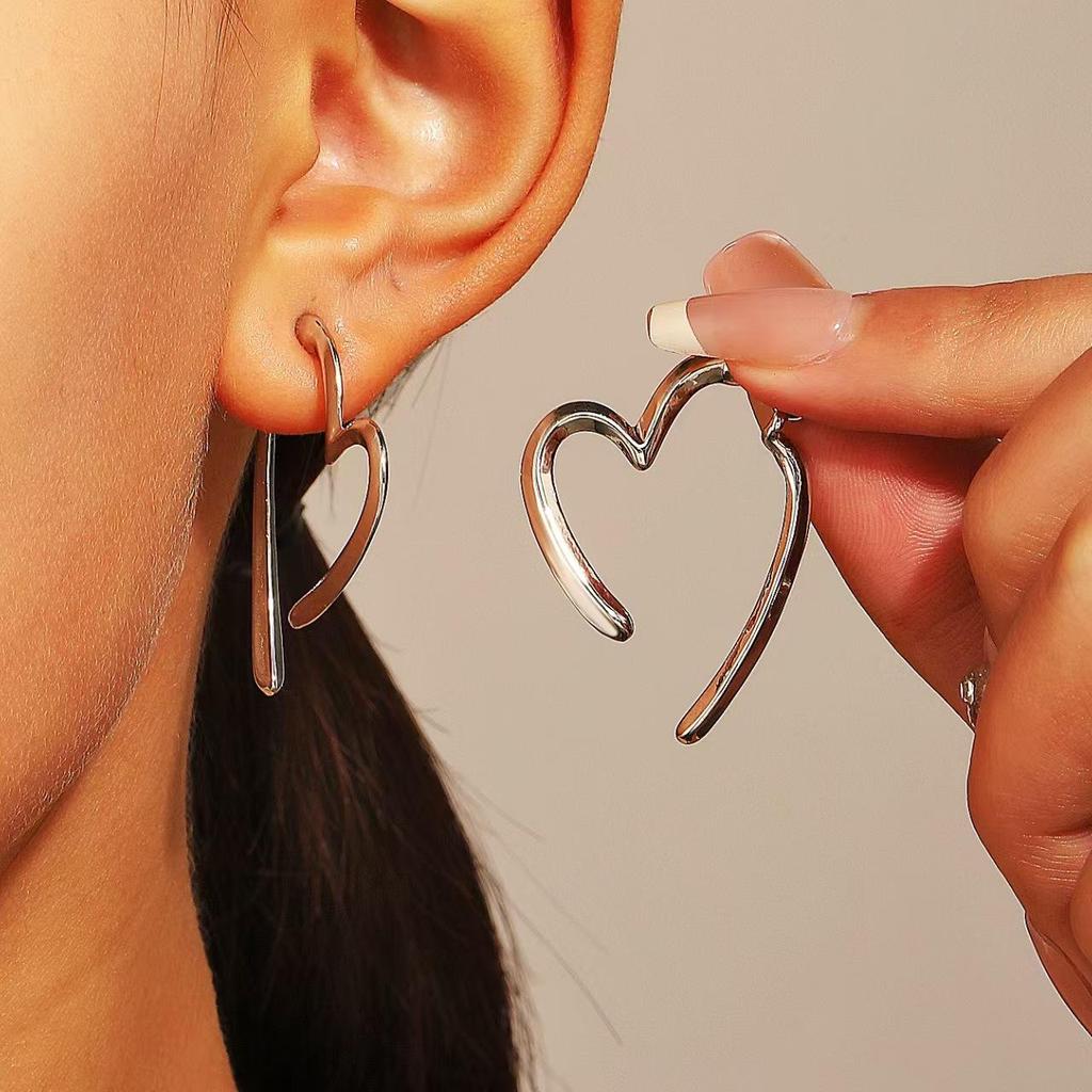 Ретро европейские и американские металлические серьги-гвоздики с холодными каффами для ушей - Простые, гладкие, высококлассная мода.