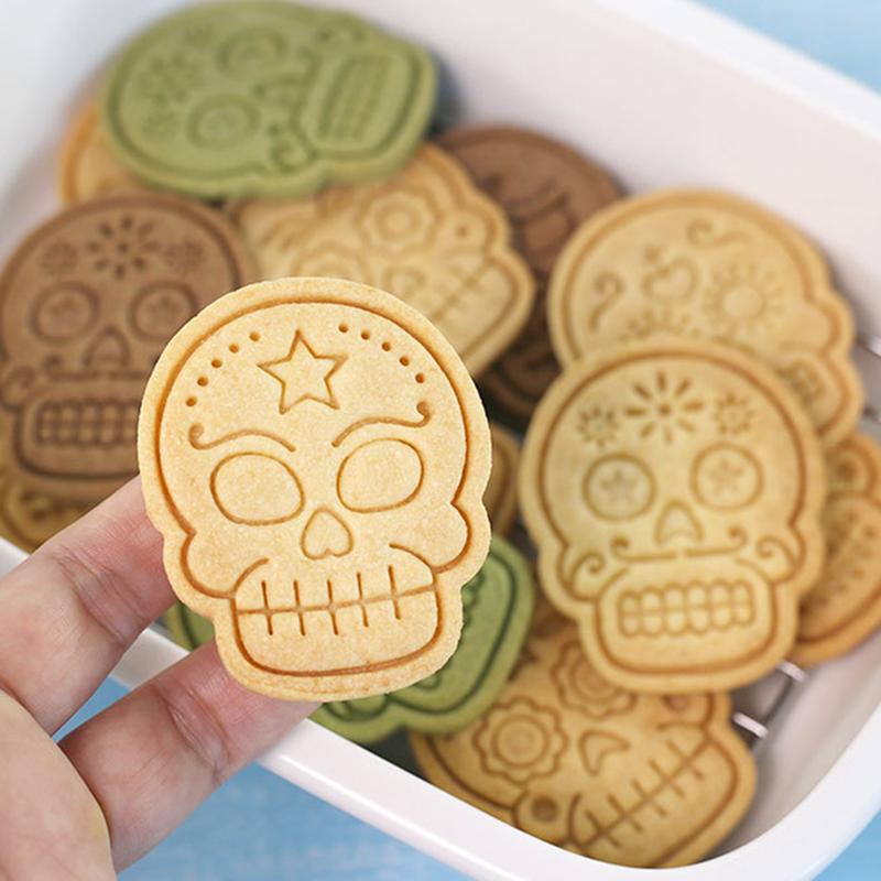 Creative Halloween Skull Cookie Molds DIY Cookie Cutting Mold Flip Sugar Pressing Baking Tools Halloween Party Biscuit Making