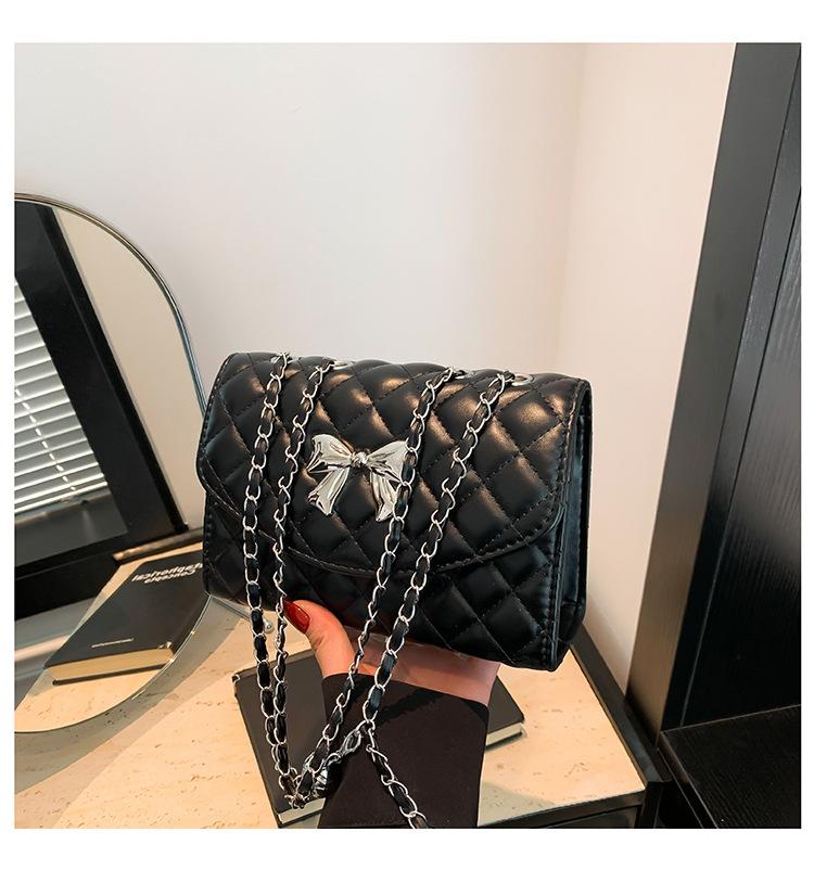 Новая фактурная маленькая квадратная сумка-цепочка в иностранном стиле для женщин 2024 года, повседневная сумка-мессенджер через плечо