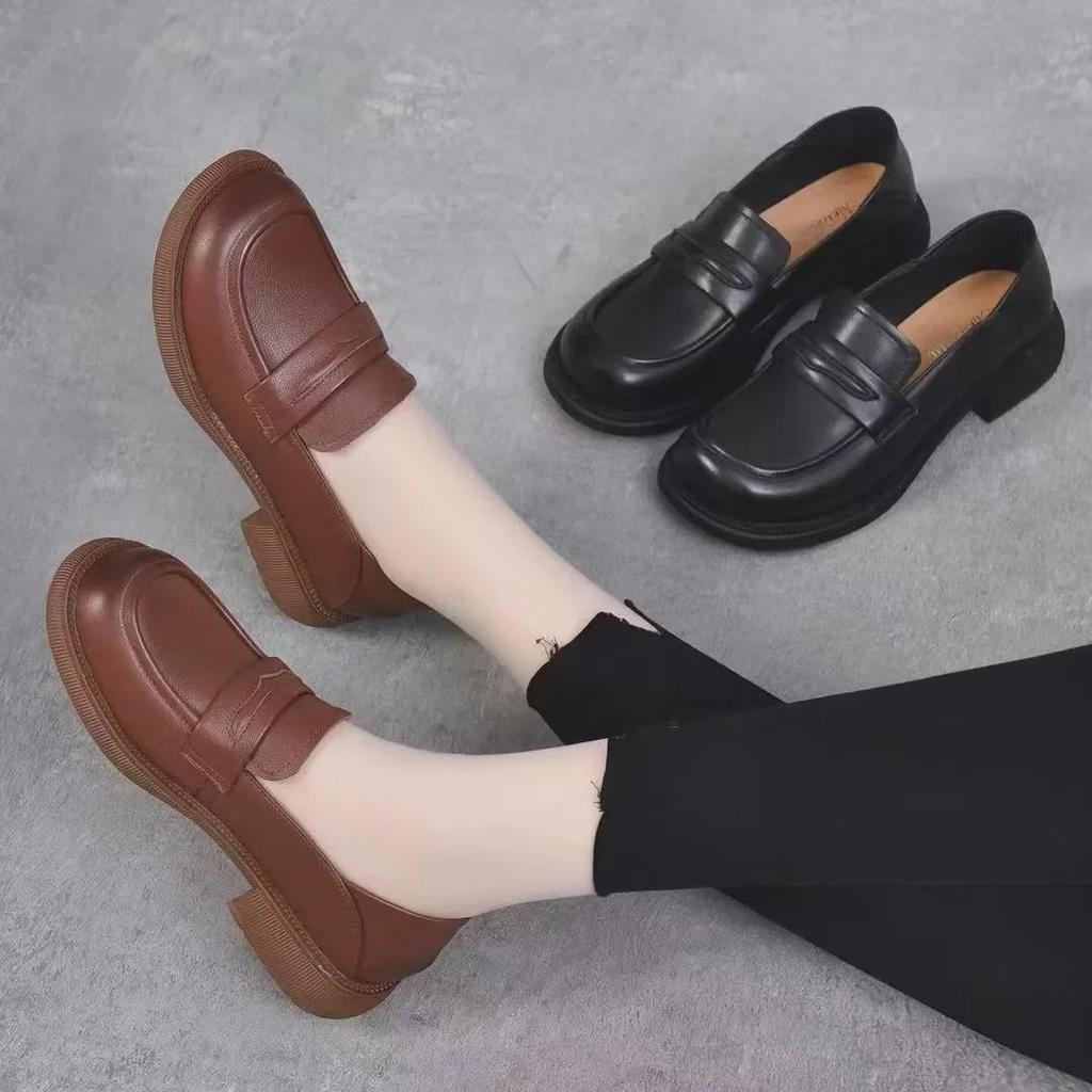 2023 Women's Beige Retro Round-Head Loafers - Thick Sole, Versatile British Style