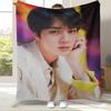 Ким Сок Джин Kpop B-BTS Фланелевое одеяло, Ультрамягкое теплое плюшевое покрывало для дома, спальни, кровати, дивана, офиса, кемпинга, пикника, подарок