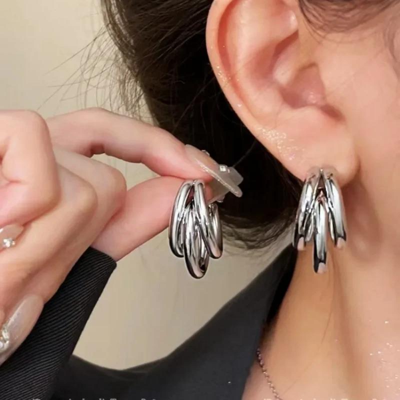 Преувеличенные золотые серьги-подвески в форме буквы C для женщин, модные винтажные круглые серьги-кольца, корейские украшения для вечеринок