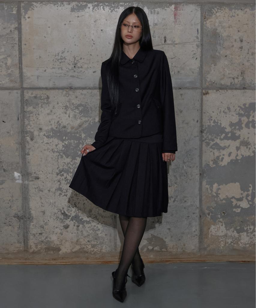 Fancy Club Classic Buckle Pleated Midi Skirt (Black) F25Zd970