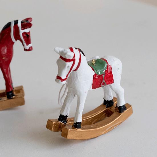 Christmas Hanging Horse Figurines Resin Rocking White Horse Ornament Eye-catching Festive Atmosphere Decorations