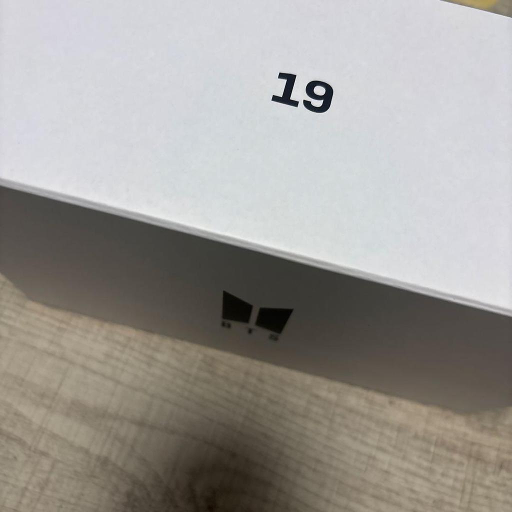 [USED] Box Only Opened BTS MEMBERSHIP MERCH BOX 19 20
