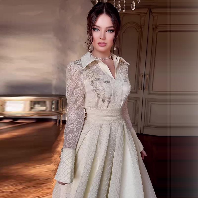 Осень 2024 Европейское и американское женское однотонное платье миди с отложным воротником и сетчатыми вставками для светских мероприятий