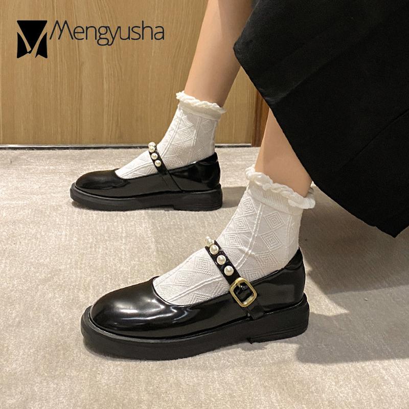 Модные весенние туфли Лолита Женские джинсы Мэри с пряжкой на ремне Лакированные кожаные туфли на плоской подошве для девочек Косплей JK Обувь Женские кроссовки