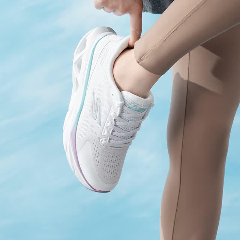 Skechers Женские всесезонные беговые кроссовки GO'7/24