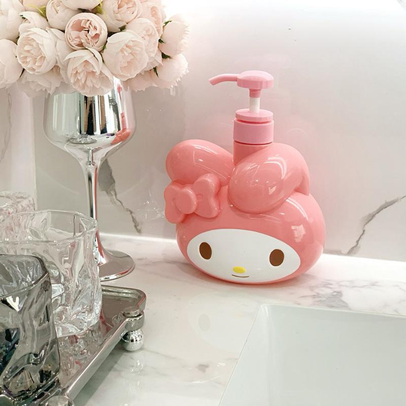 900 мл Бутылочка для мыла Sanrio Kuromi Кавайная My Melody Шампунь Гель для душа Вторичная бутылка Лосьон Спрей Бутылка для хранения