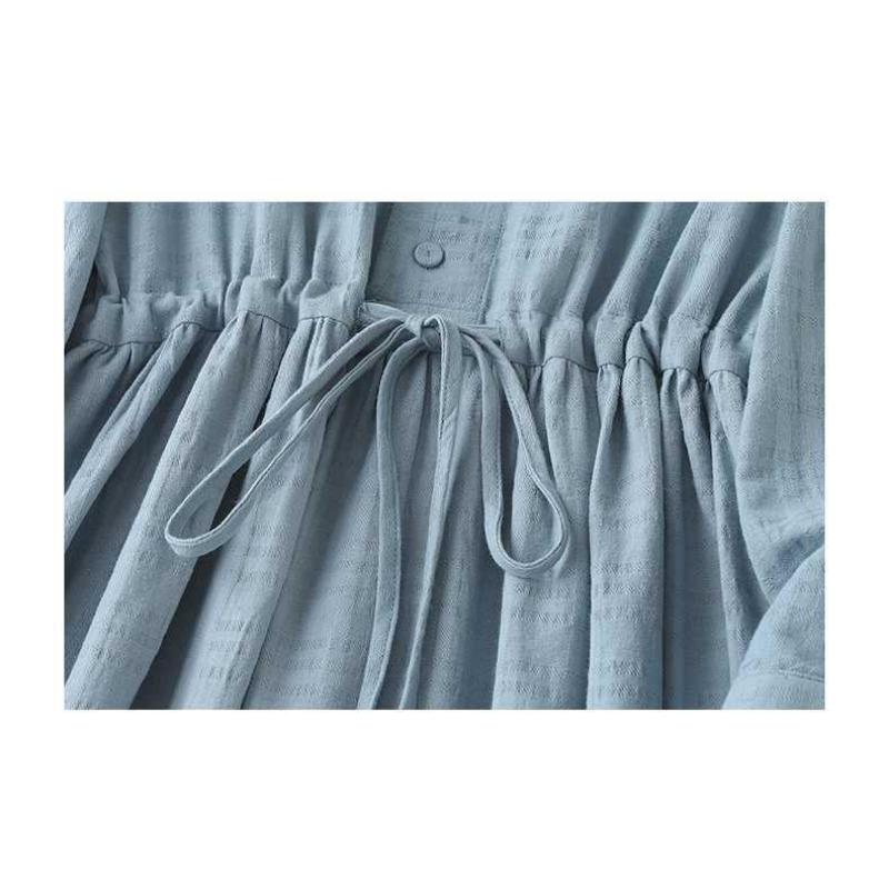 Винтажное платье с длинными рукавами и длинной юбкой