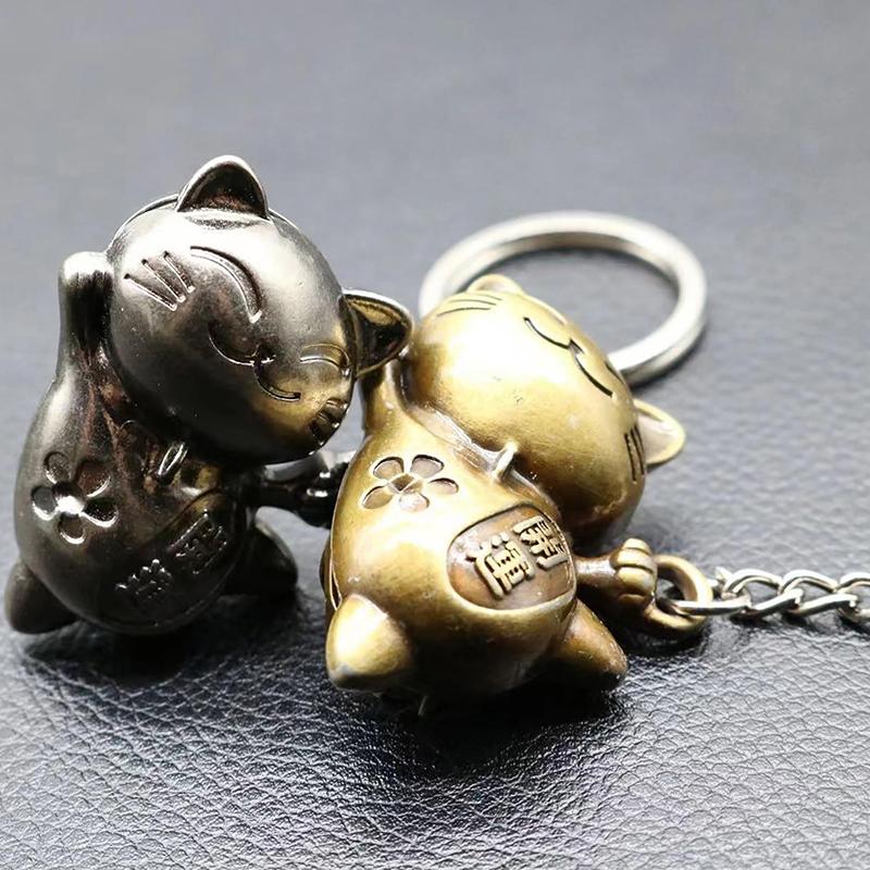 Creative Vintage Chinese Cute Alloy Luck Cat Pendant Keychain For Women Retro Backpack Car Decoration Hanging Accessories