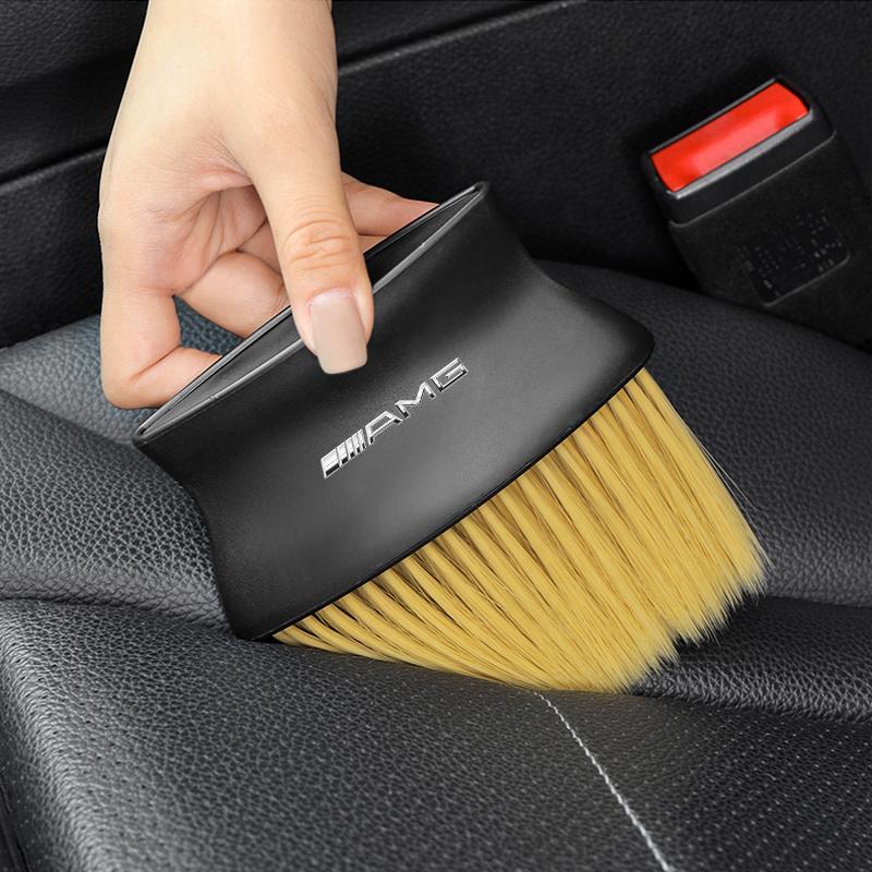 1PCS Car Dedusting Brush Air Outlet Cleaning Brush Auto Styling For Mercedes Benz AMG W212 W205 W246 W177 W176 W213 GLC GLE GLS ML Welcome Laser Lamp