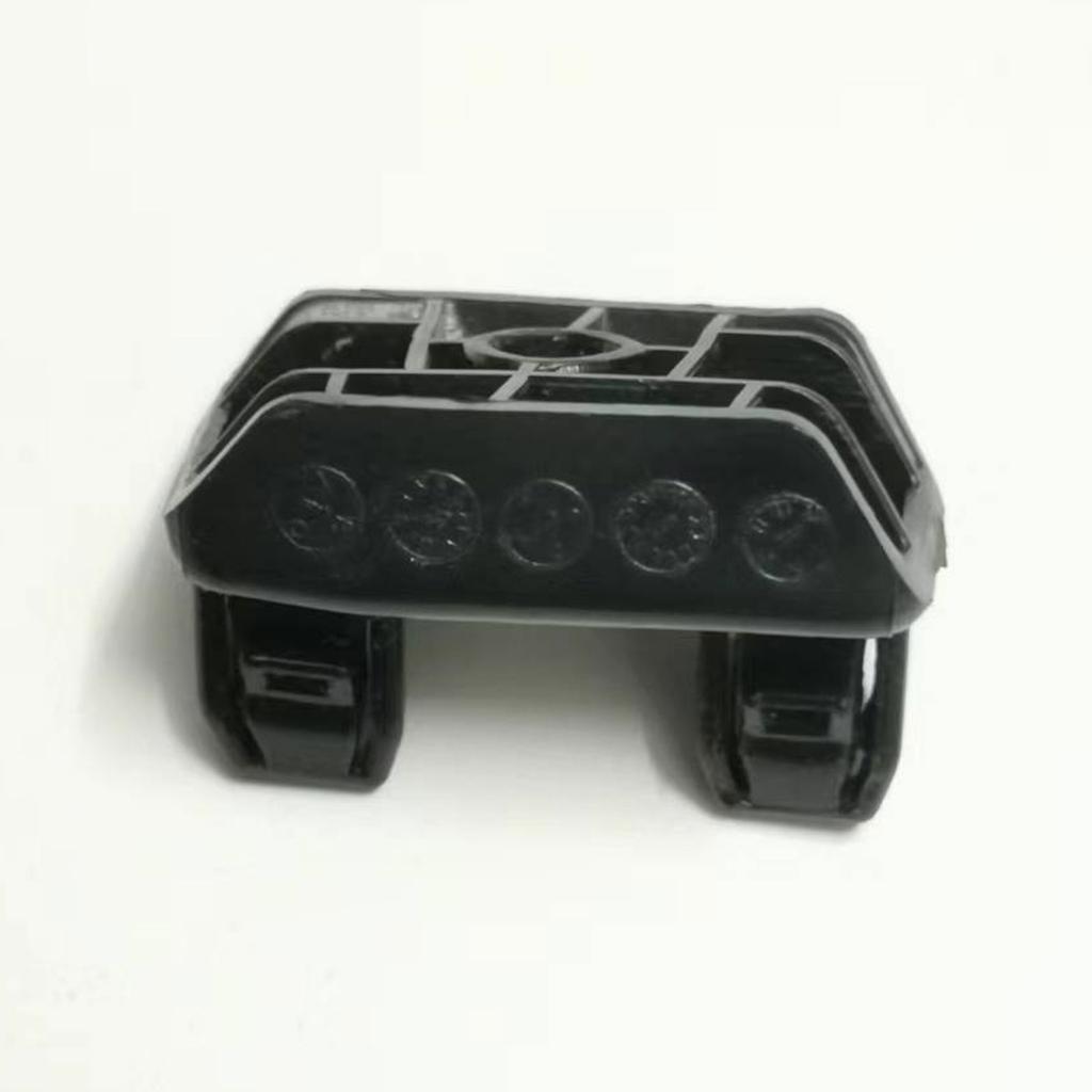 1 Pair Front Bumper Bracket Black ABS Middle Holder Replacement Part Fit For 2020-2021 1493773-00-B 1493772-00-B