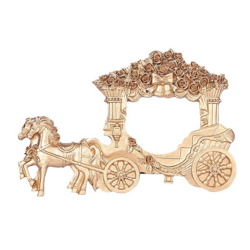 Фоторамка в виде кареты Изысканная и прочная Влагостойкая и устойчивая к ржавчине для демонстрации фотографий и украшения дома