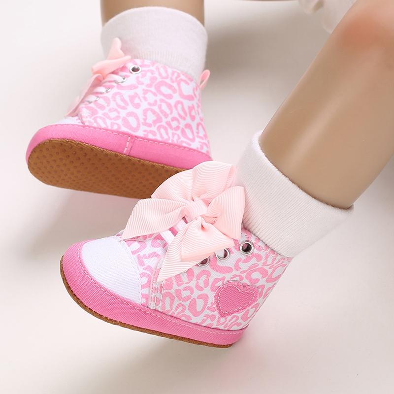 Детские парусиновые повседневные кроссовки с бантиком для новорожденных, милые кроссовки для первых прогулок для маленьких девочек, Нескользящая обувь для малышей