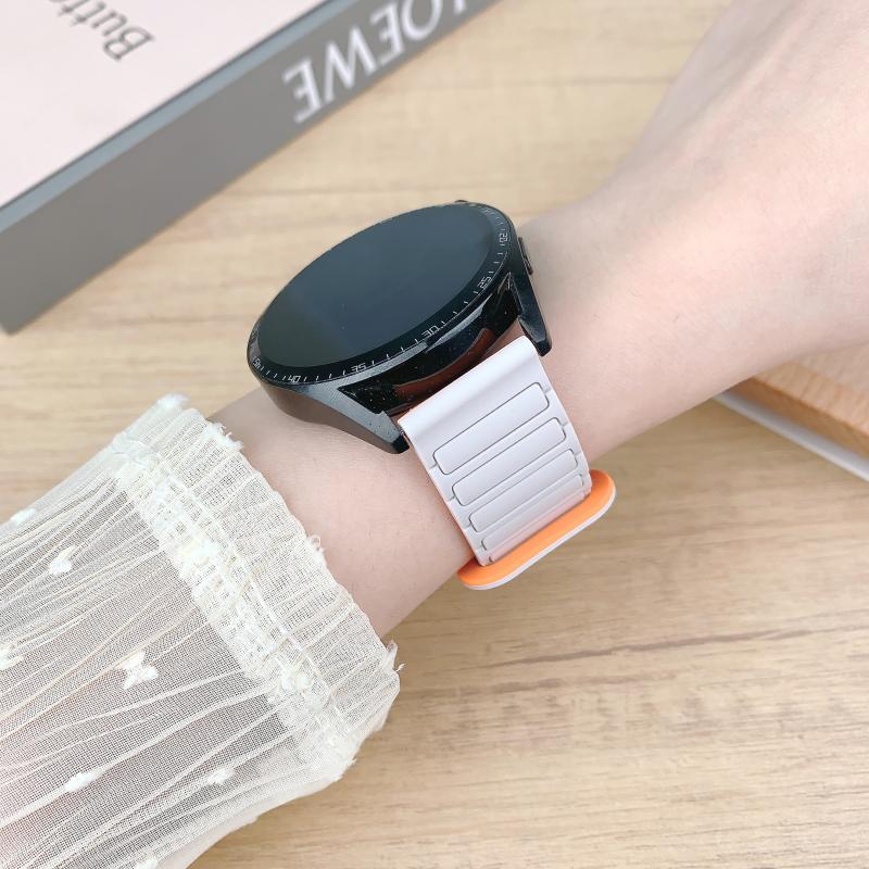 18mm 22mm 20mm Magnetic Silicone Strap For Samsung Galaxy Watch 7 6 5 4 44mm 40mm Sports Band For Galaxy Watch 4 6 Classic 47mm Huawei GT 4/5/6 41mm