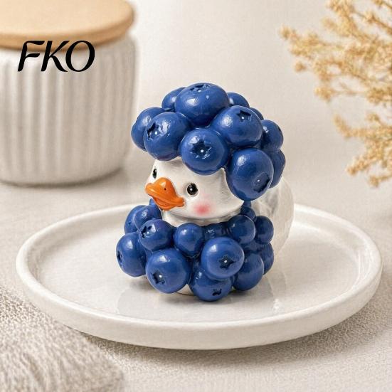 Unique Gift for Bestie Blueberry Duck Resin Ornament, Cute Cartoon Figurine, Miniature Creative Figurine Animal Statue Home Office Desk Car Dashboard