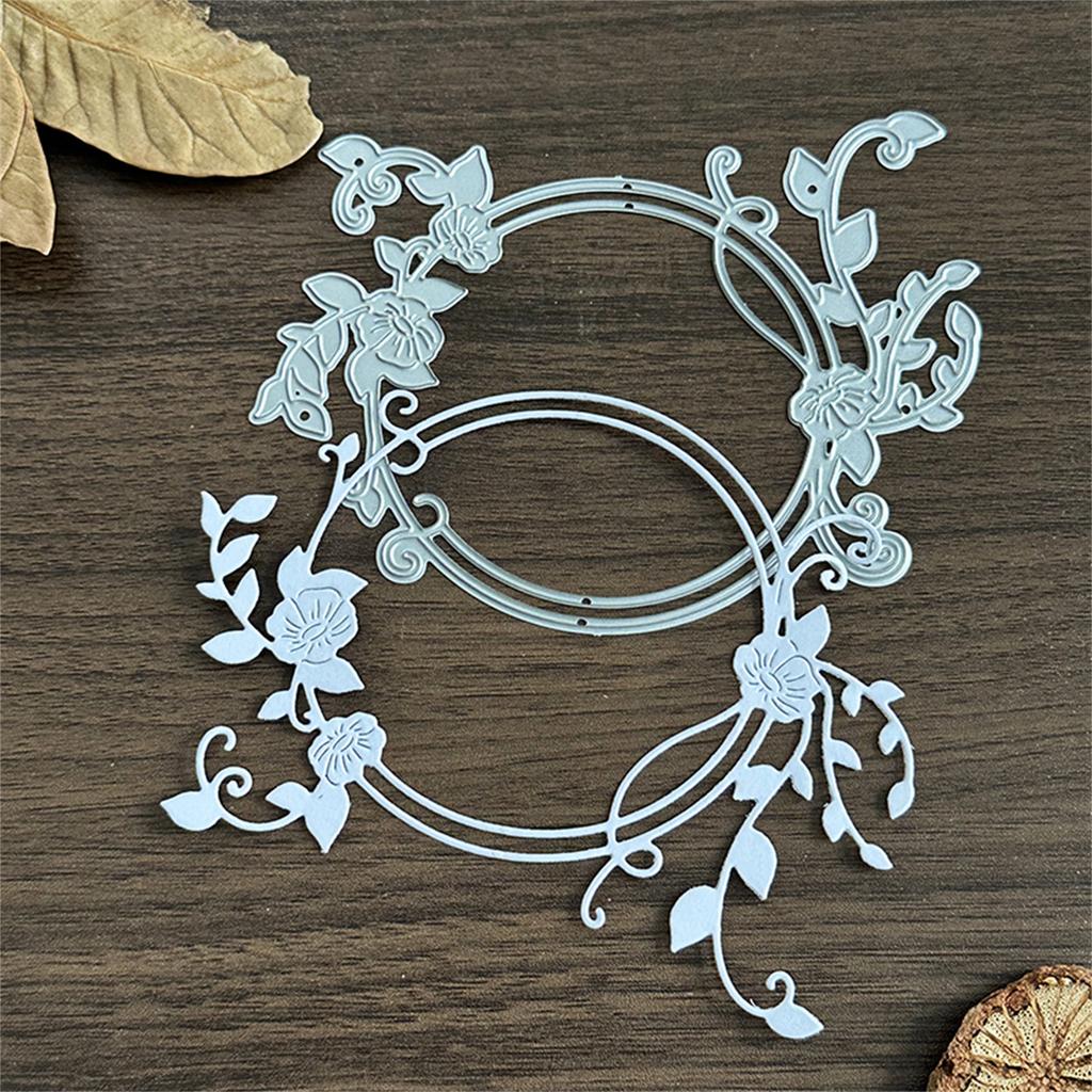 Высечка «Цветочный венок» для скрапбукинга, изготовления открыток, фотоальбомов, декоративного тиснения бумаги. Вырубные ножи из углеродистой стали.