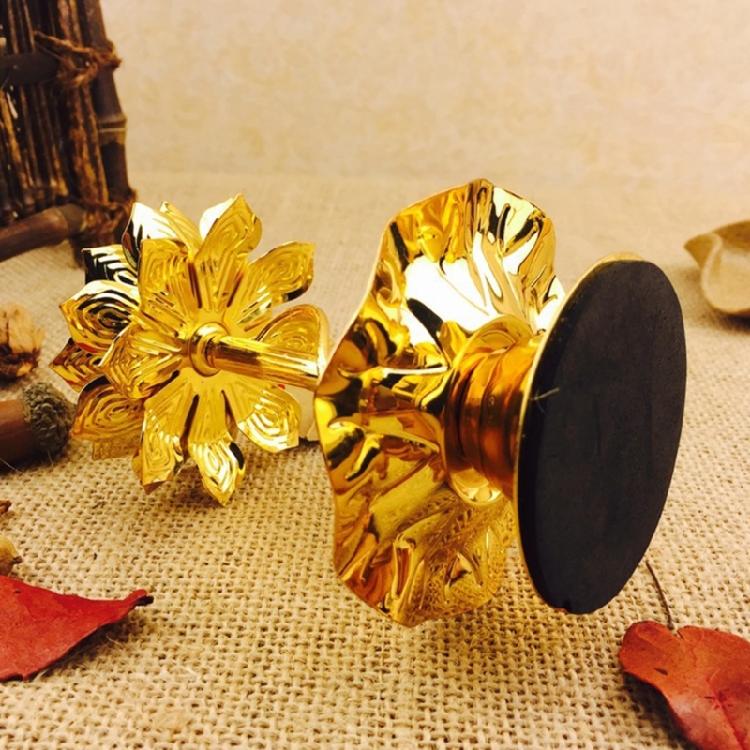 4Inch Flower Leaf Candle Holder Candle Stand Butter Lamp Holder Suitable for Home Ornamentation and Festival Occasion