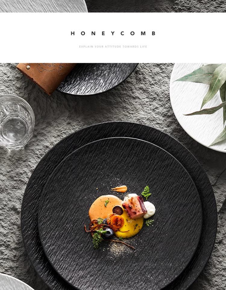 Черно-белая керамическая неглубокая тарелка пищевого класса - Роскошный стиль для обедов и завтраков