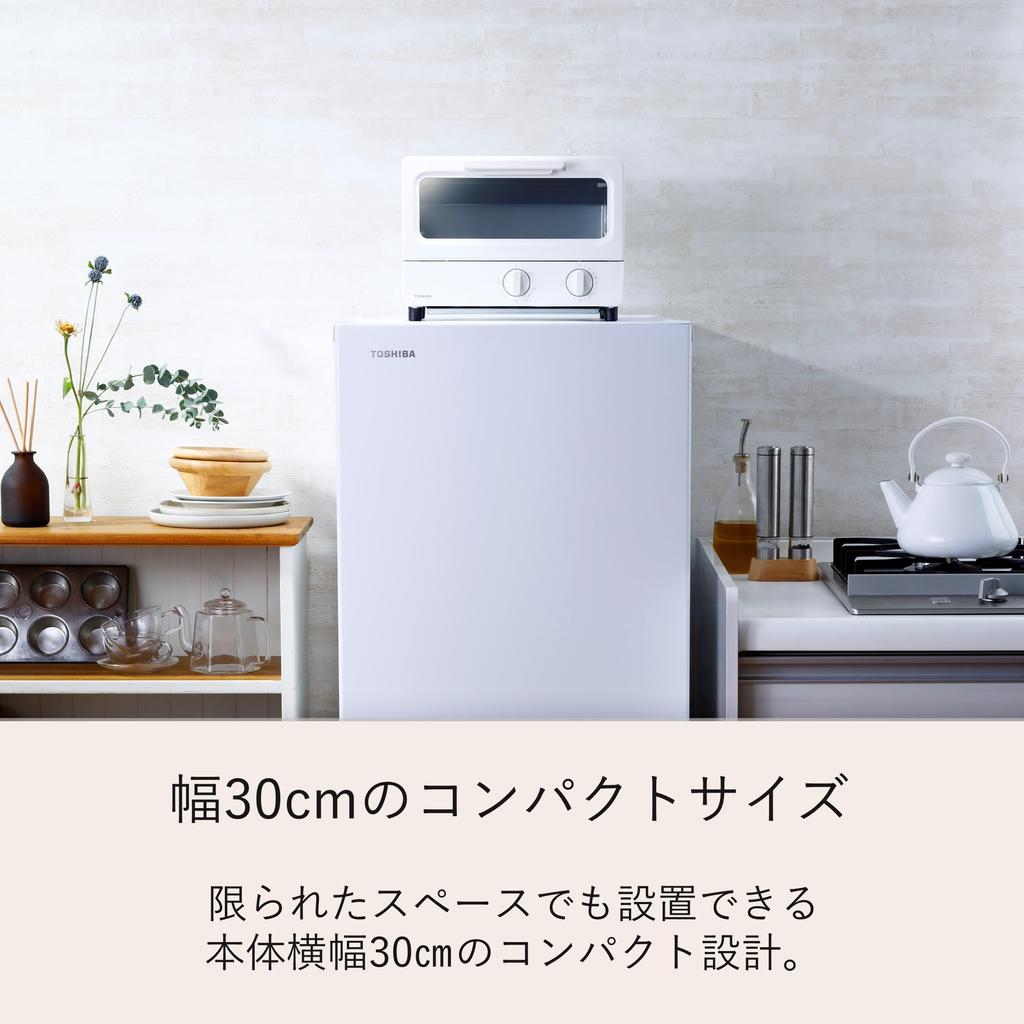 TOSHIBA Toaster Milky with temperature drip and HTR-PZ3(W) Oven, 2-slice capacity, White, control, tray, 15-minute timer.
