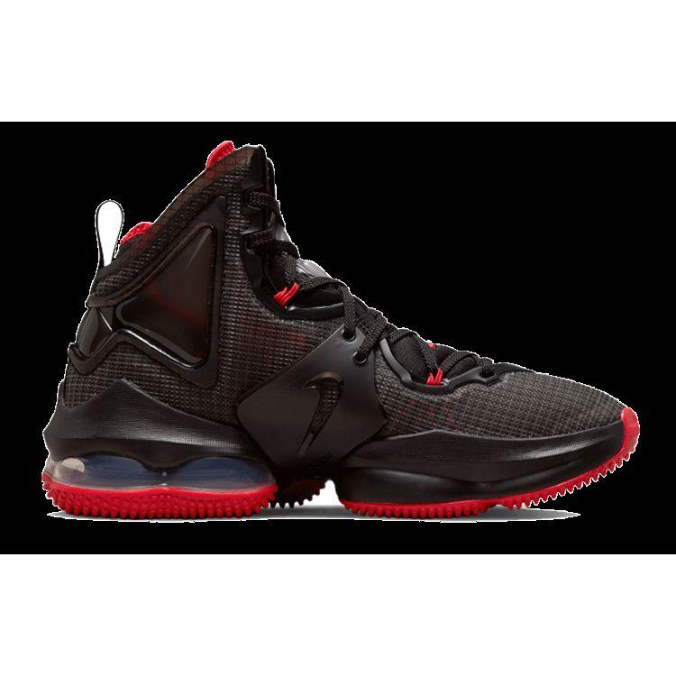 Nike Детские кроссовки LeBron 19 GS Bred черные DD0418-011