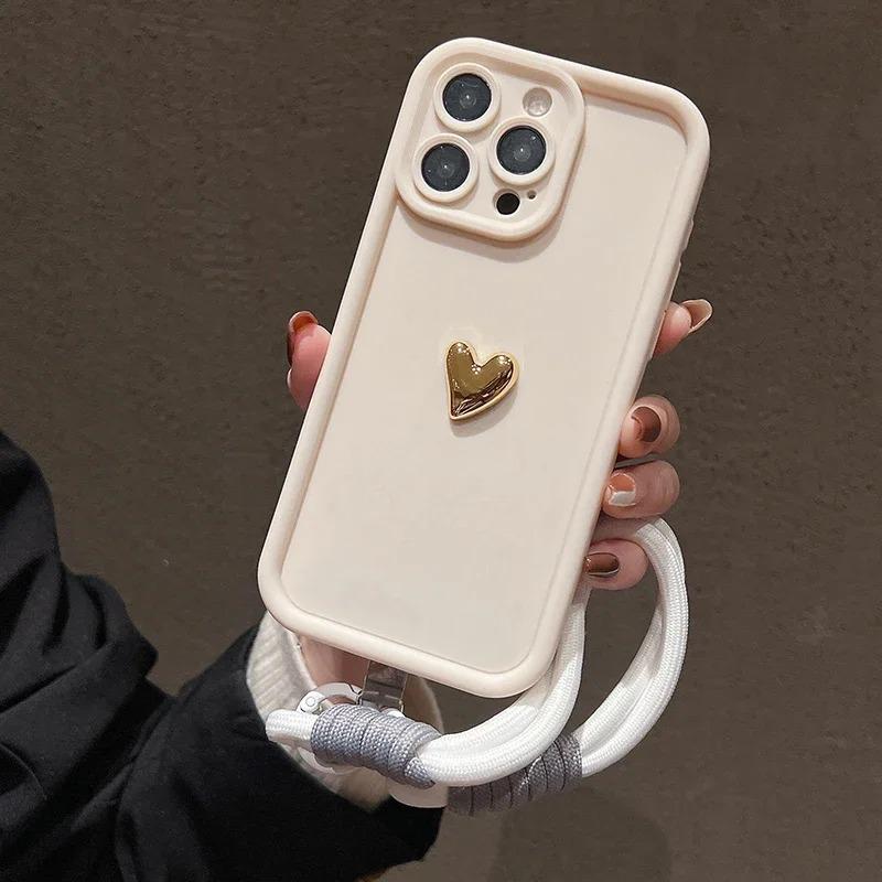 Чехол для iPhone 17 с ремешком для 16 Pro Max, Силиконовый, Золотое гальваническое покрытие, Форма сердца, Матовая отделка