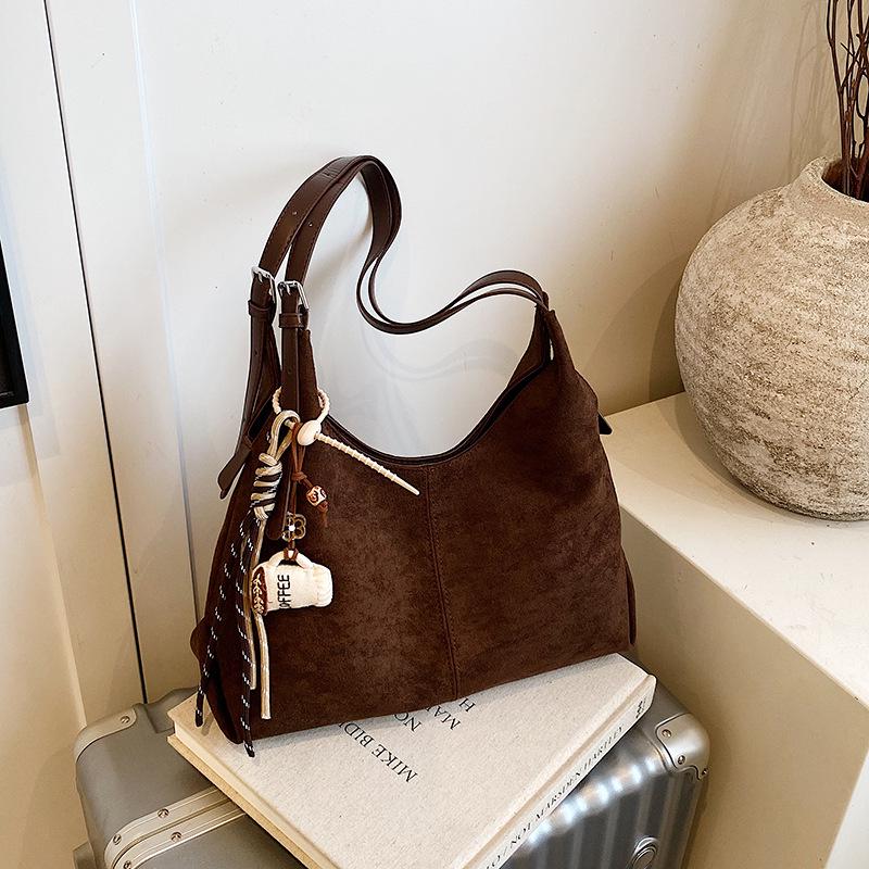 Стильная замшевая сумка-тоут на одно плечо в стиле ретро: Универсальная сумка-мессенджер большой вместимости