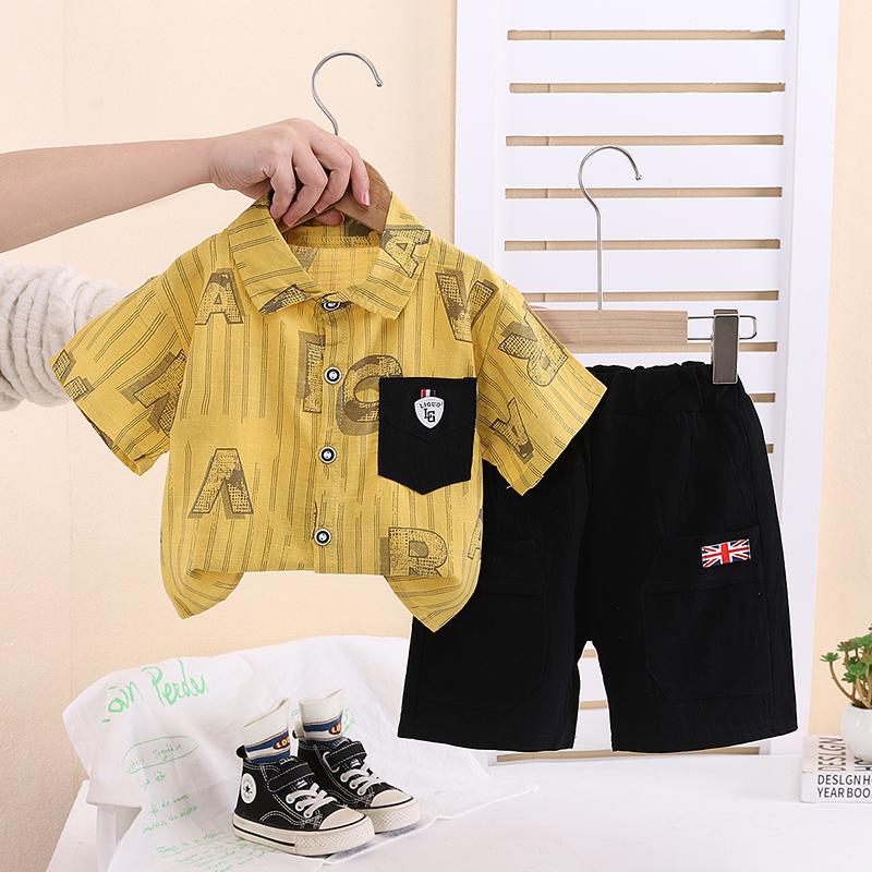 Детский комплект с короткими рукавами. Милый модный комплект из двух предметов: рубашка и шорты для мальчиков. Детская повседневная одежда.