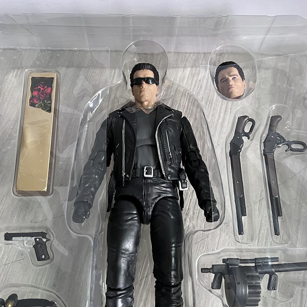 Фигурка Mafex Терминатор 2 Судный день Mafex №199 Т-800 Арнольд Коллекционная фигурка Т2 Экшн Подарок на День Рождения Рождество Игрушки