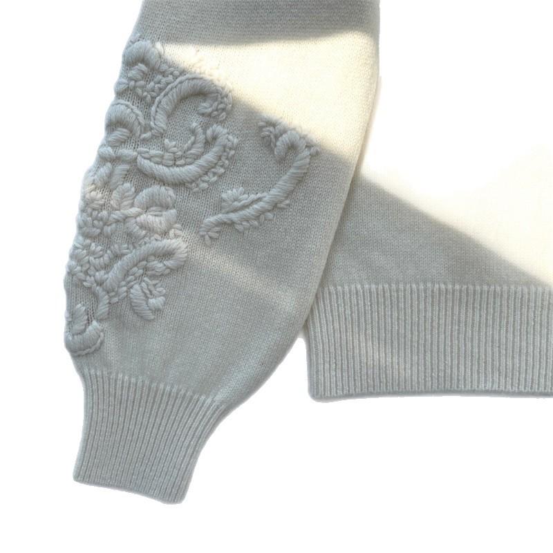 LP Simple Solid Color Cashmere Pullover with Embossed Floral Sleeves