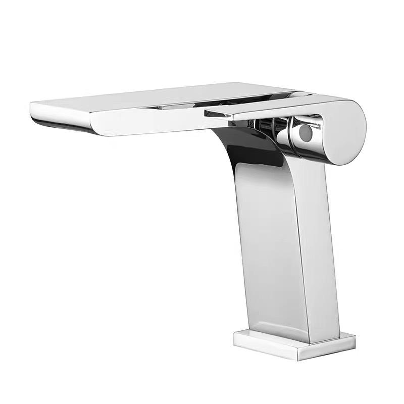 Пистолетный серый/Матовое золото Смеситель для раковины-водопада для ванной комнаты Латунный Смеситель для горячей и холодной воды Смеситель для умывальника Однорычажный Смеситель для раковины